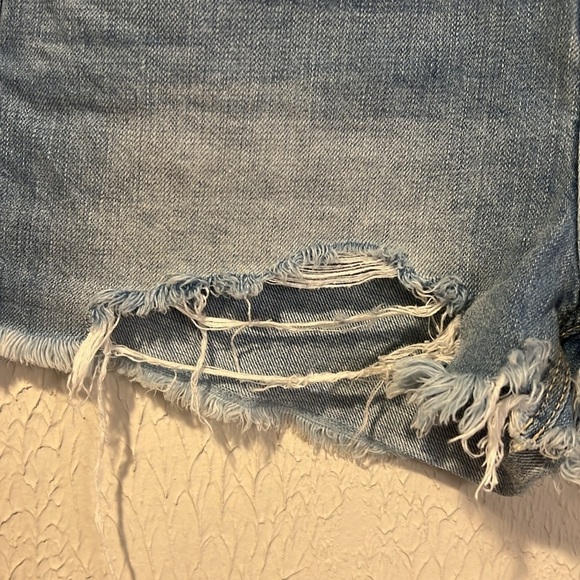 KanCan Ivanna Ultra High Waisted Mom shorts size 26 - Picture 7 of 15